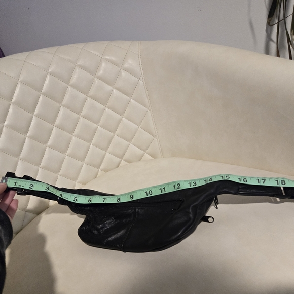 Unisex Black Leather Bag ~ Adjustable Multi-Pocket ~ Travel & Workout - Picture 7 of 9